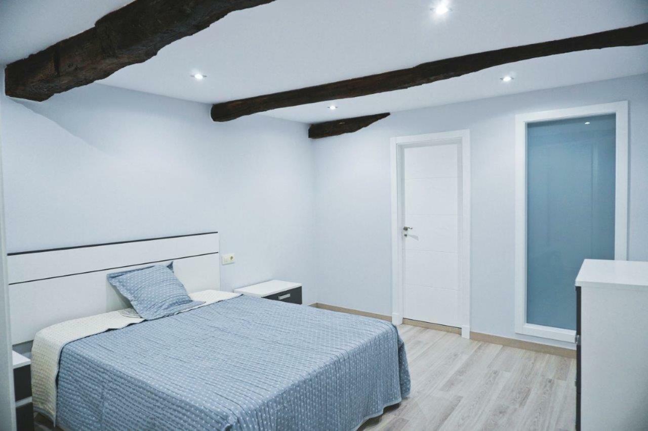 אורנסה Plaza Mayor Apartment מראה חיצוני תמונה